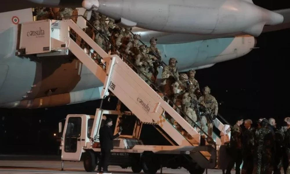 Η Ιταλία ξεκαθαρίζει τη θέση της - Αποκλείουμε άμεση δραστηριοποίηση των στρατιωτών μας στην Ουκρανία
